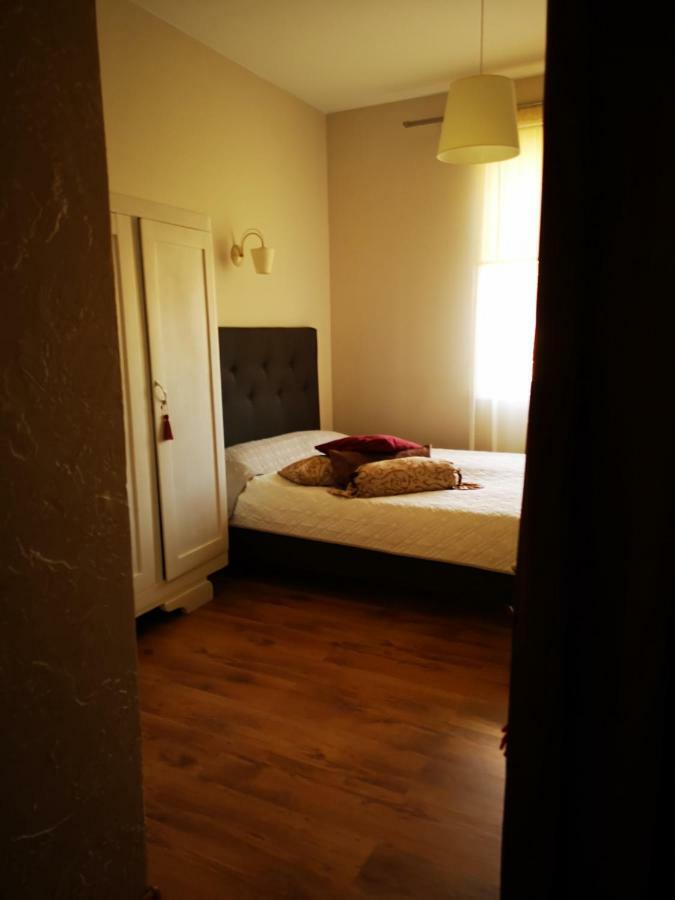 Jaukus Butas Siauliu Miesto Centre Apartment โชเล ภายนอก รูปภาพ